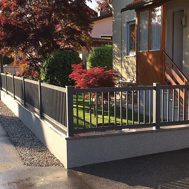 Stakete Erlaufsee | Hersteller für Zäune, Tore und mehr